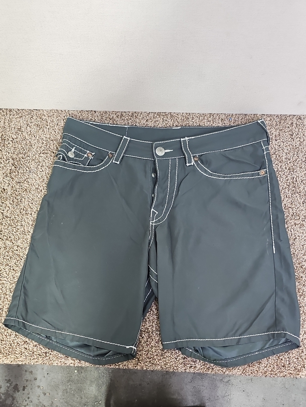 TRUE RELIGION MENS BOARD SHORTS BFPM-08-177